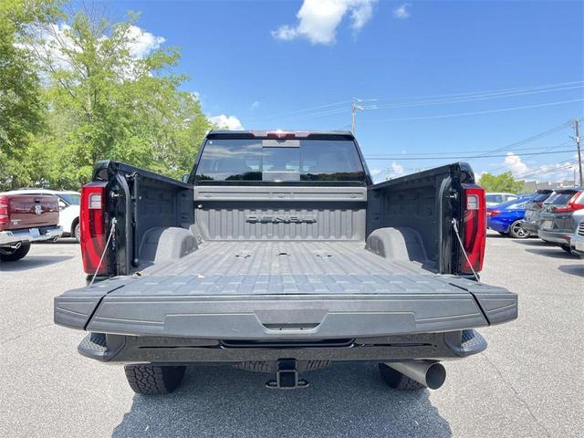 Photo of 2024 Onyx Black GMC Sierra 2500