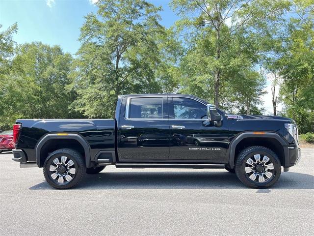 Photo of 2024 Onyx Black GMC Sierra 2500
