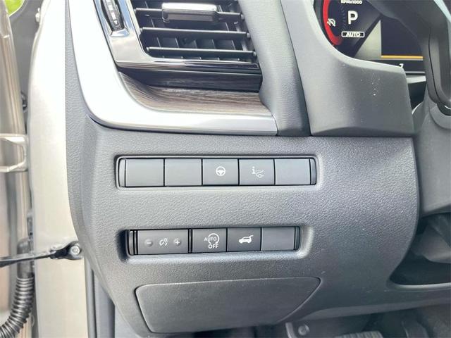 Photo of 2025 2t Chpn Blk Roo Nissan Rogue