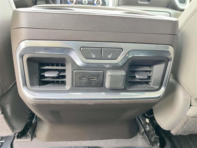 Photo of 2019 Summit White GMC Sierra 1500