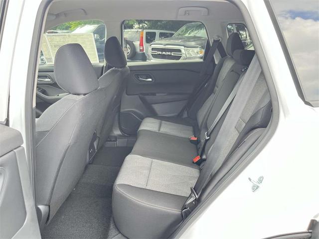 Photo of 2025 Everest White P Nissan Rogue