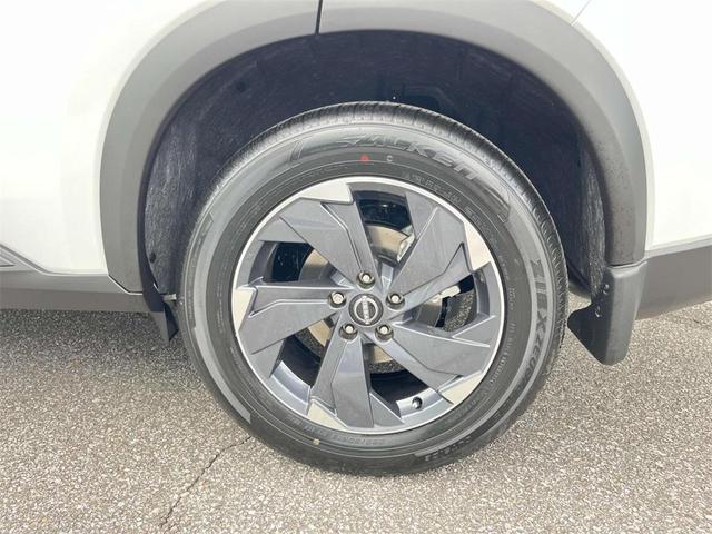 Photo of 2025 Everest White P Nissan Rogue