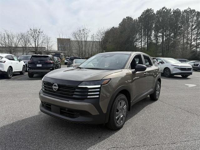 Photo of 2025 Canyon Bronze M Nissan Kicks