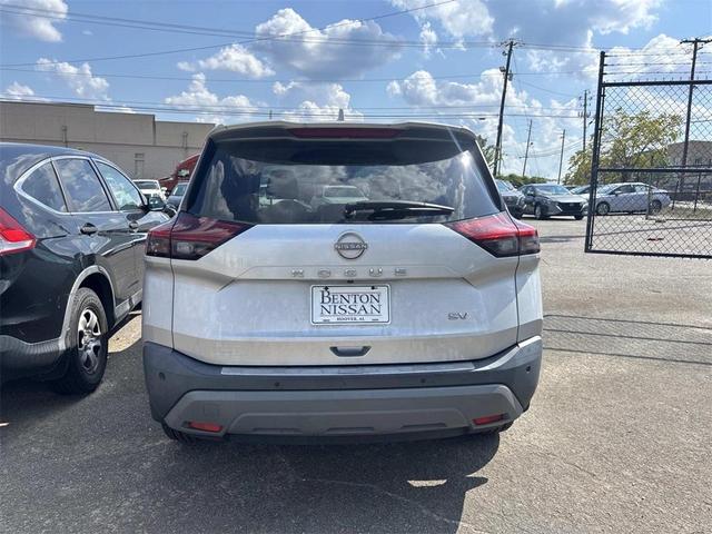 Photo of 2022 Brilliant Silver Metallic Nissan Rogue