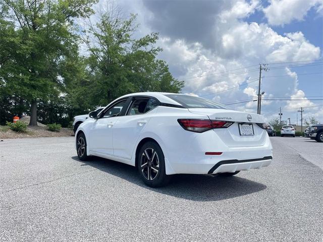 Photo of 2025 Cloud White Nissan Sentra