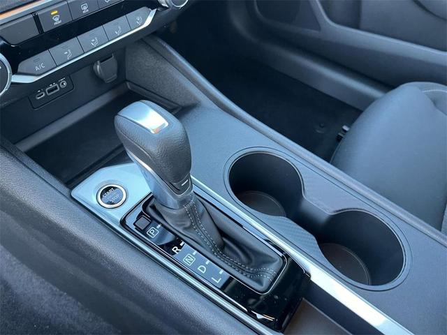 Photo of 2025 Black Nissan Altima