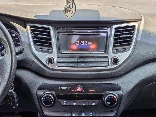 Photo of 2017 Caribbean Blue Hyundai TUCSON