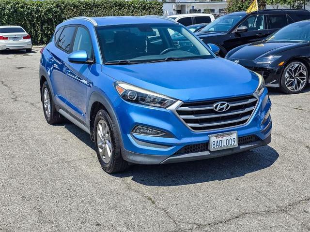 Photo of 2017 Caribbean Blue Hyundai TUCSON