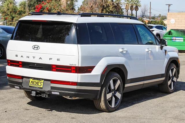 Photo of 2025 White Hyundai SANTA FE HEV