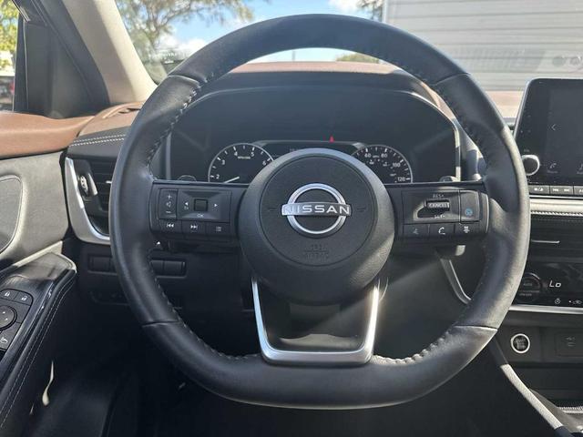 Photo of 2023 Black Nissan Rogue
