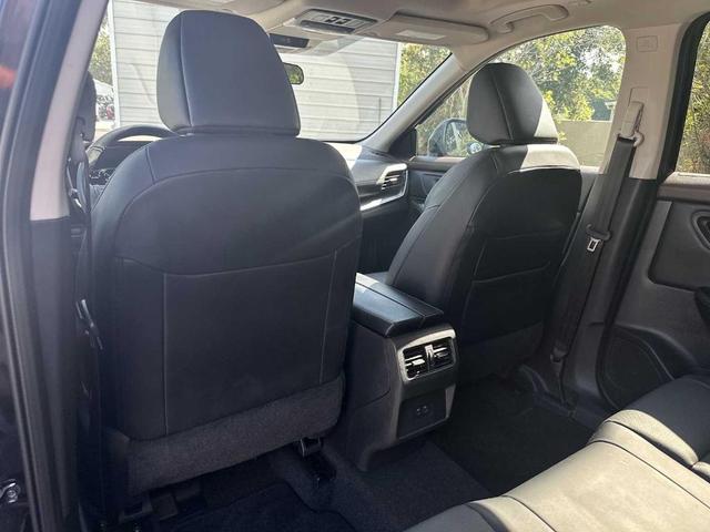 Photo of 2023 Black Nissan Rogue