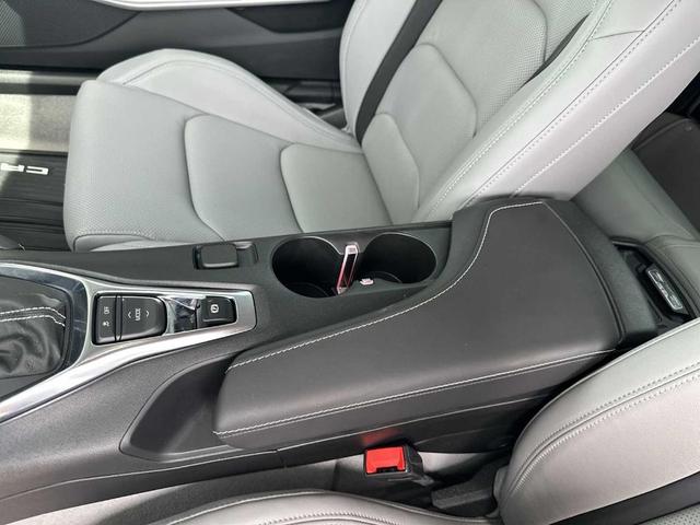 Photo of 2023 Black Chevrolet Camaro