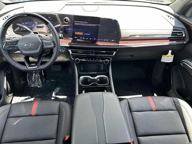 Photo of 2025 Blue Chevrolet Traverse