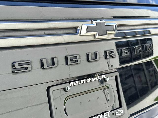 Photo of 2022 Black Chevrolet Suburban