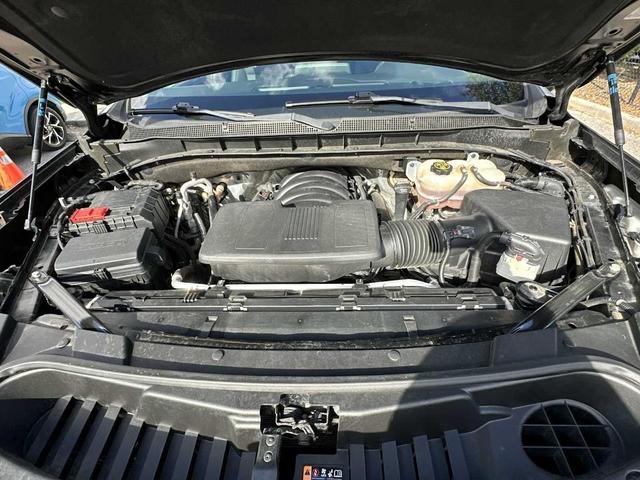 Photo of 2022 Black Chevrolet Suburban
