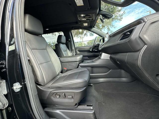 Photo of 2022 Black Chevrolet Suburban