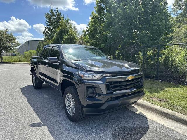 Photo of 2025 Black Chevrolet Colorado