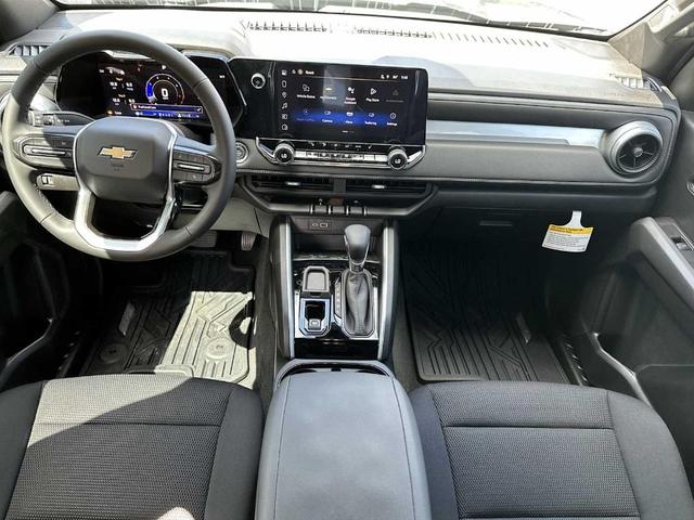 Photo of 2025 Black Chevrolet Colorado