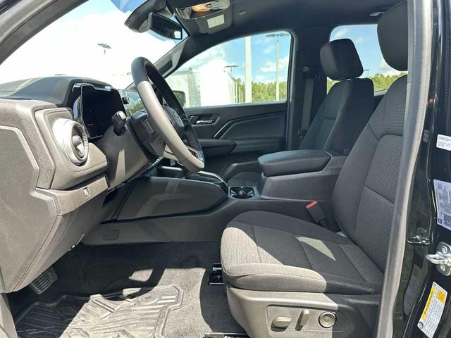 Photo of 2025 Black Chevrolet Colorado