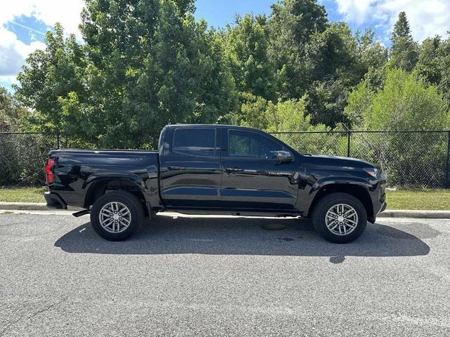 Photo of 2025 Black Chevrolet Colorado