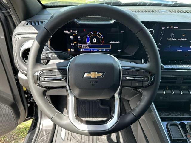 Photo of 2025 Black Chevrolet Colorado