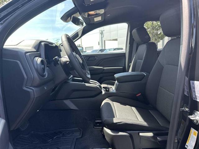Photo of 2025 Black Chevrolet Colorado