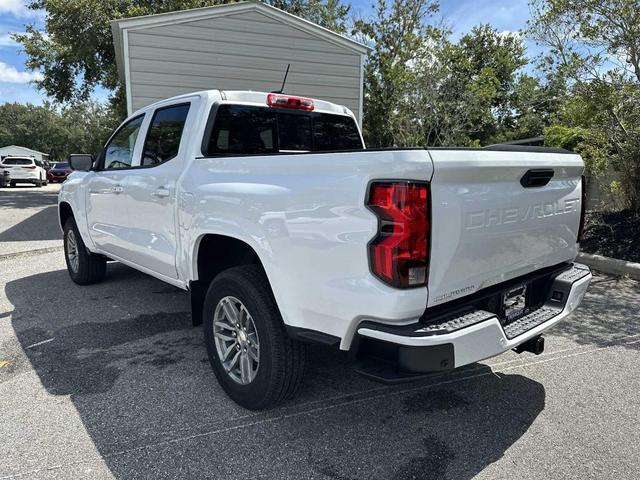 Photo of 2026 Summit White Chevrolet Colorado
