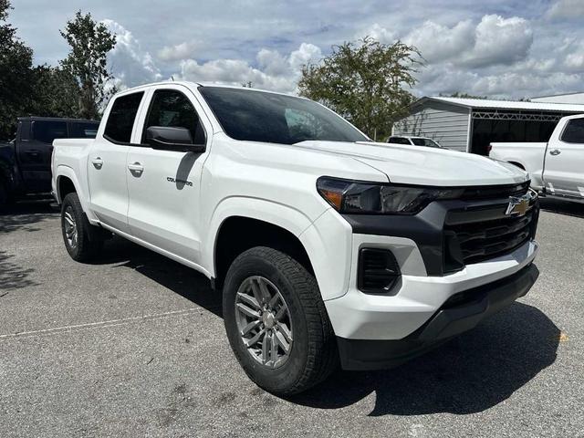 Photo of 2026 Summit White Chevrolet Colorado