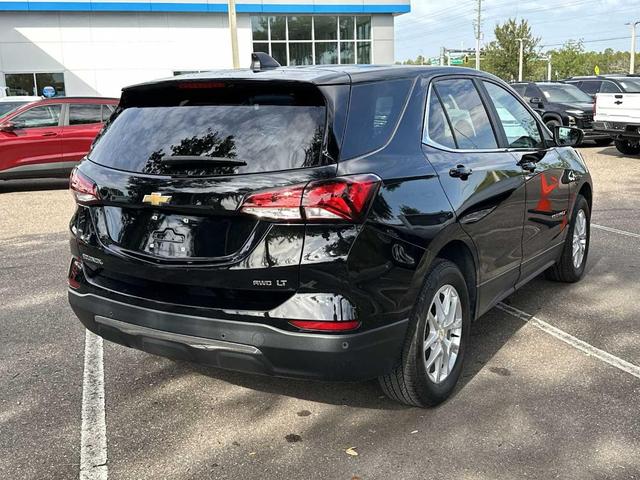 Photo of 2022 Mosaic Black Metallic Chevrolet Equinox