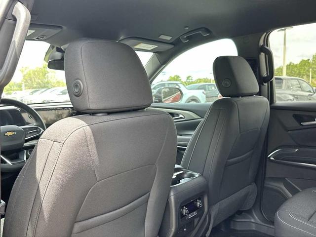 Photo of 2025 Red Chevrolet Traverse