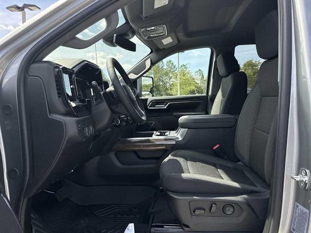 Photo of 2025 Gray Chevrolet Silverado 2500