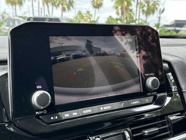 Photo of 2024 Super Black Nissan Pathfinder