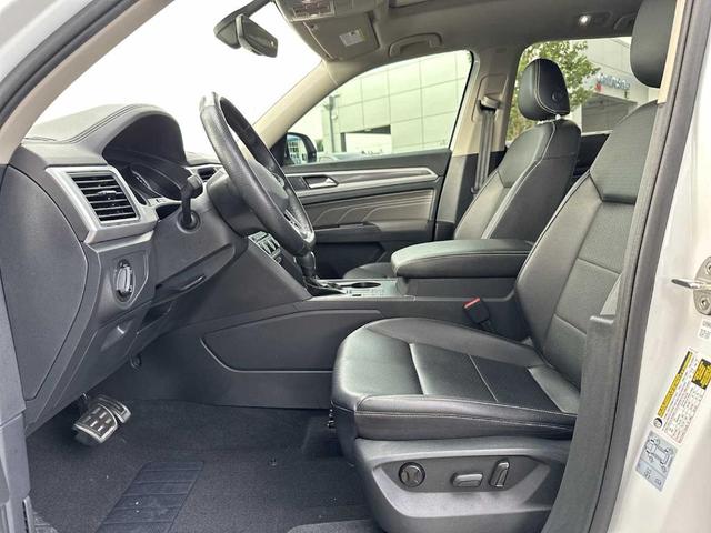 Photo of 2021 Pure White Volkswagen Atlas
