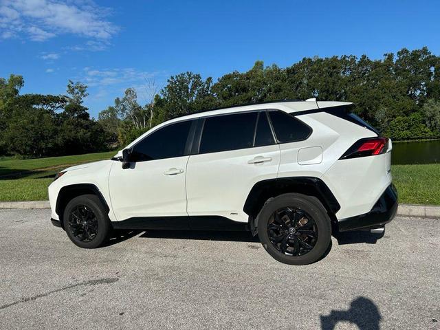 Photo of 2022 Blizzard Pearl Toyota RAV4 Hybrid