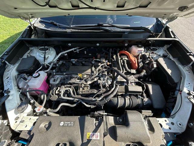 Photo of 2022 Blizzard Pearl Toyota RAV4 Hybrid