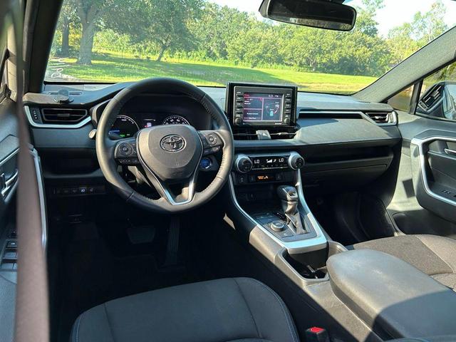 Photo of 2022 Blizzard Pearl Toyota RAV4 Hybrid