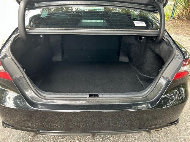 Photo of 2024 Midnight Black Metallic Toyota Camry