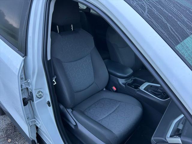 Photo of 2022 White Toyota RAV4