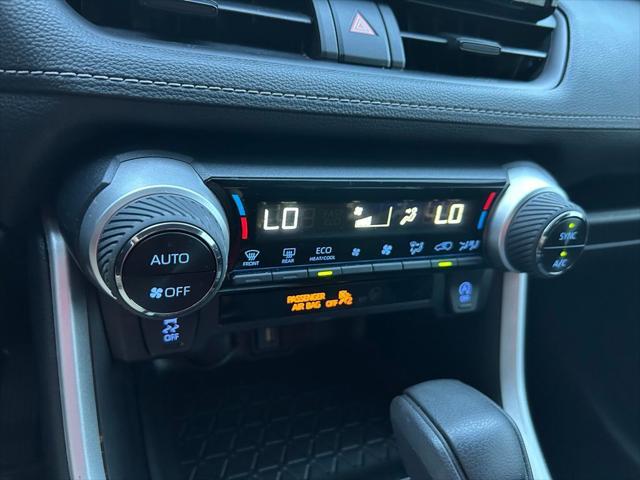 Photo of 2022 White Toyota RAV4