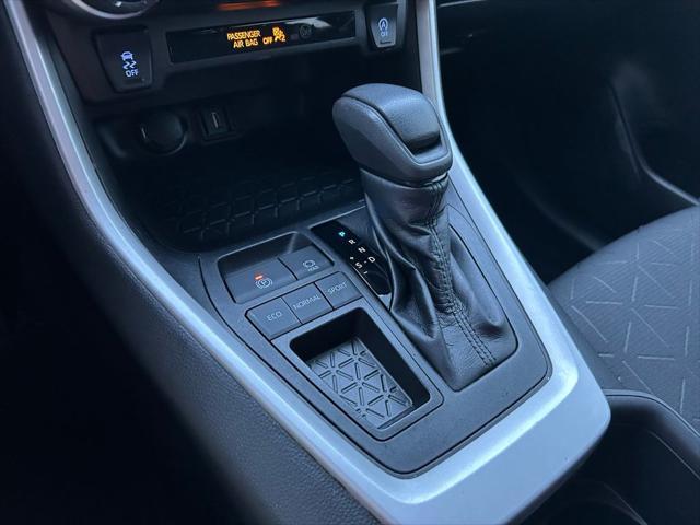 Photo of 2022 White Toyota RAV4