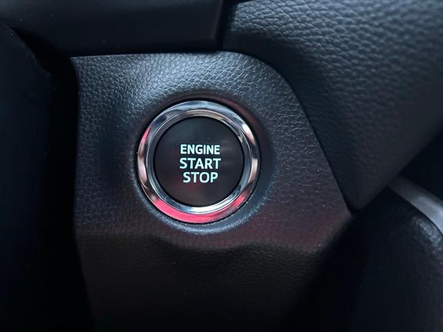 Photo of 2022 White Toyota RAV4