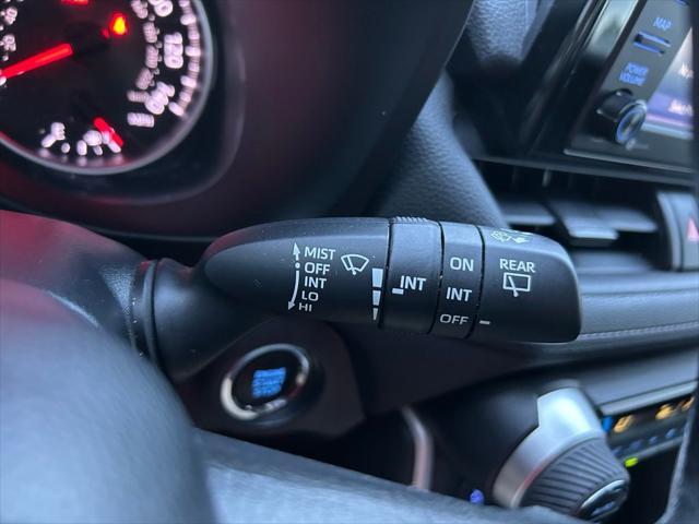 Photo of 2022 White Toyota RAV4