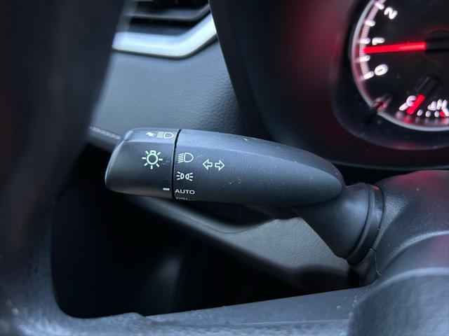 Photo of 2022 White Toyota RAV4