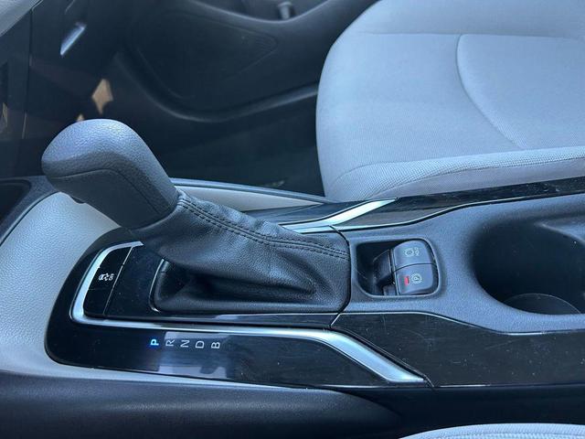 Photo of 2022 Classic Silver Metallic Toyota Corolla