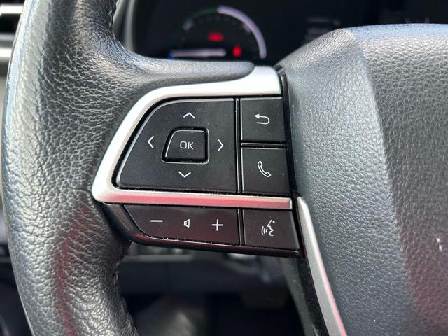 Photo of 2024 Midnight Black Metallic Toyota Sienna