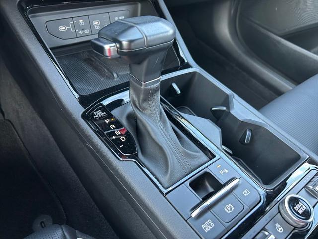 Photo of 2025 Wolf Gray Kia K5