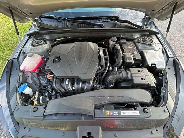 Photo of 2025 Wolf Gray Kia K5