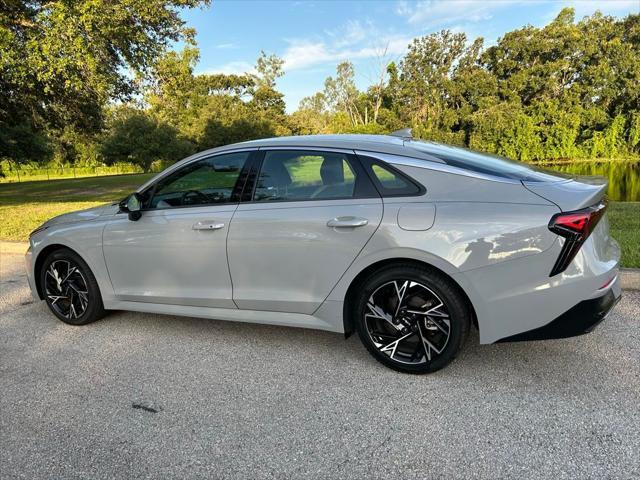 Photo of 2025 Wolf Gray Kia K5