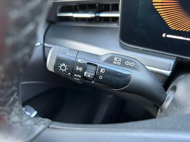 Photo of 2025 Wolf Gray Kia K5