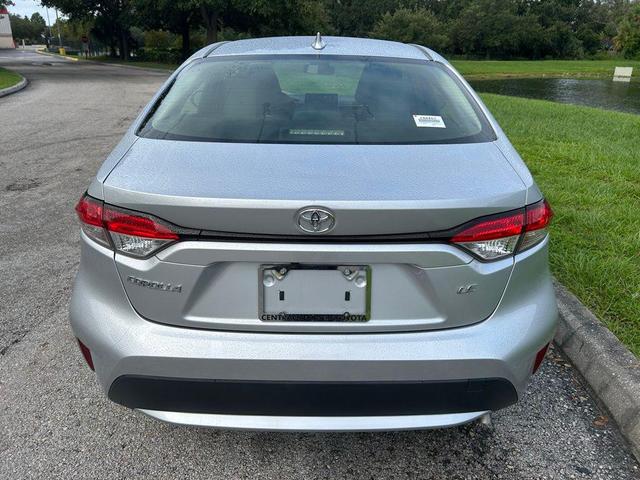 Photo of 2021 Classic Silver Metallic Toyota Corolla